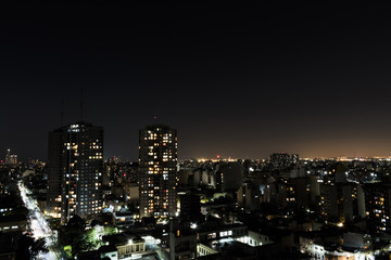 Paisaje nocturno en Boedo, Buenos Aires, Argentina