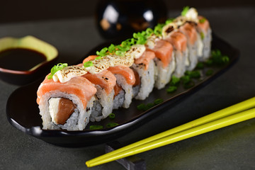 Salmon and cream cheese sushi © marcelokrelling