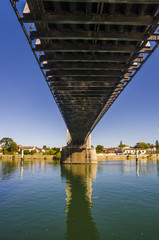 le pont sur le Rh&ocirc;ne &agrave; Andance en Ard&egrave;che
