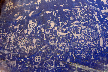 Newspaper Rock in San Juan County, Utah, features one of the largest known collections of petroglyphs, dating back 2,000 years