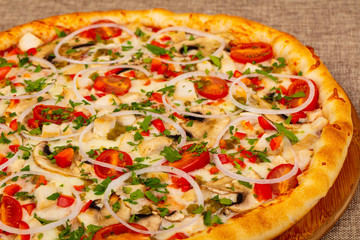 Pizza with mushroom and chicken