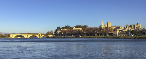 bridge saint benezet in Avignon