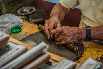 Cigar rolling in Cuba