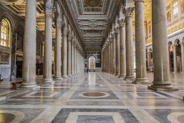 Fototapete Monument Rom, Italien, 21. Juni 2018: Innenraum der Basilika St. Paul vor den Mauern