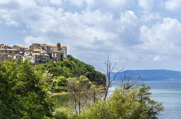 Fototapeta na wymiar Landscape of Lake Bracciano (Lazio, Italy)