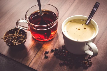 Plexiglas foto achterwand Hot coffee and tea © yaisirichai
