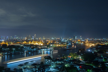 Fototapeta na wymiar Chao Phraya River, Bangkok at night, overlooking the Grand Palace.
