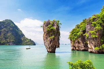 Fotobehang Famous James Bond island near Phuket © preto_perola