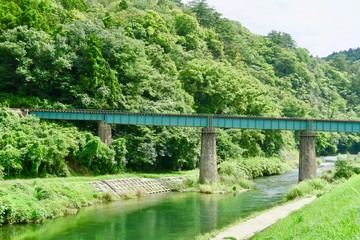 Fototapeta na wymiar 猊鼻渓　砂鉄川と橋梁