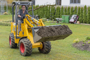 Gartengestaltung mit einem Radlader