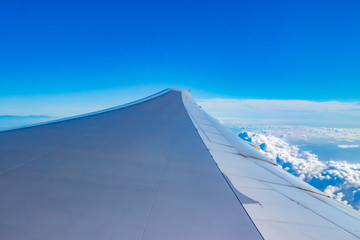 Fototapeta na wymiar 飛行機から見る大空　日本上空