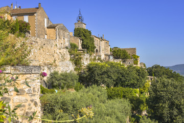 old village of the Provence, Ménerbes situated on a hill, France, member of the association most beautiful villages of France, department Vaucluse, Luberon mountains