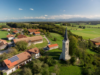 Kleines Dorf in Oberbayern