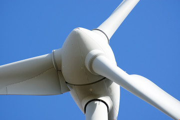 Windkraft auf dem Feld