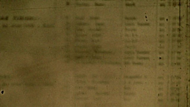 Pellicola super 8, disturbo e graffi proiettore su documenti