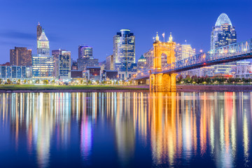 Fototapeta premium Cincinnati, Ohio, USA Skyline