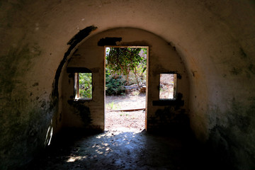 Ruins in Tomogashima-island, Wakayama,Japan / 和歌山友ヶ島の廃墟。内部から眺めて。