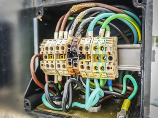 Electrical power cable and terminal short circuit