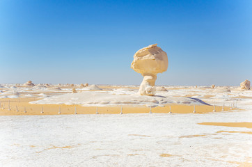 Fototapeta na wymiar White Desert, the mushroom and chicken rock, blue sky