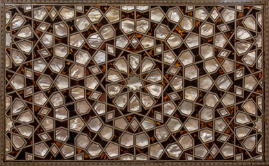 Example of Mother of Pearl inlays