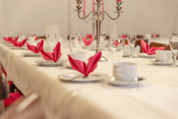 festlich gedeckte Kaffeetafel