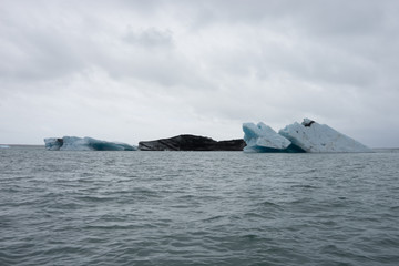 Eisberge zum Greifen nah: Gletscherlagunenfahrt Jökulsárlón mit dem Zodiac - Vatnajökull-Nationalpark, Island