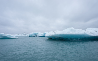 Eisberge zum Greifen nah: Gletscherlagunenfahrt Jökulsárlón mit dem Zodiac - Vatnajökull-Nationalpark, Island