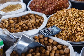 Obraz premium nuts counter market in turkey. different nuts for sale