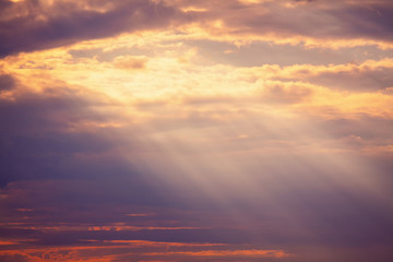 rays of sun in clouds