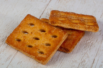 Appetizing salty crackers