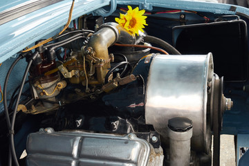 Image of the old car's engine. Rear location. Air cooling.