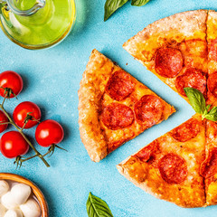 Pepperoni pizza with ingredients