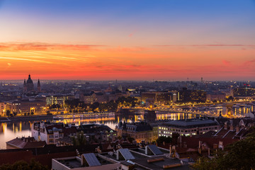 Fototapeta na wymiar Budapest: morning blue hour