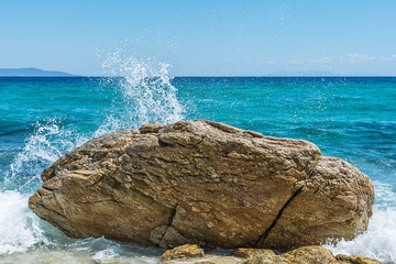 Fototapeta premium Rock and sea waves