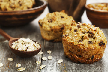 Diet oat muffins with raisins