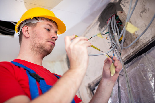 Electrical work under control of a skilled technician