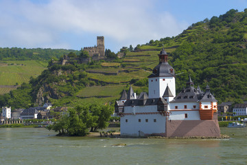 Fototapeta na wymiar Pfalzgrafenstein Castle. near Kaub in the middle of Rhine river, A UNESCO World Heritage Site Upper Middle Rhine Valley