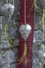 Cuori in salice in addobbi per manifestazioni 