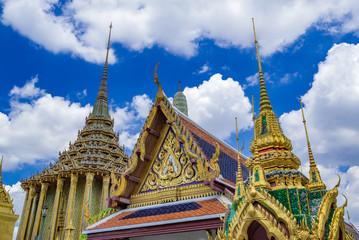 タイ王宮とエメラルド寺院・ワットプラケオ(Wat Phrakeaw Thai)