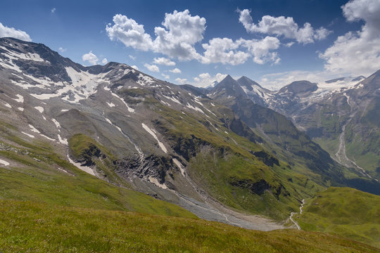 High Alpine road Fuscher Torl view point, Grossglockner Hochalpenstrasse, Austria.