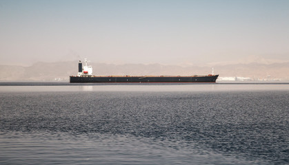 Oil tank ship goes in Gulf of Aqaba © evannovostro