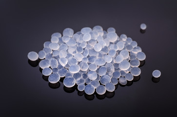 Pile of silica gel granules