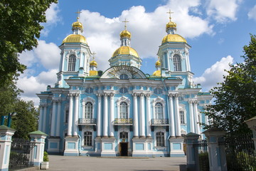 Fototapeta na wymiar St. Nicholas Naval Cathedral (Nikolsky Sobor), Saint Petersburg, Russia