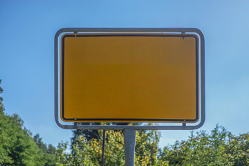 Ortseingangsschild Blanko