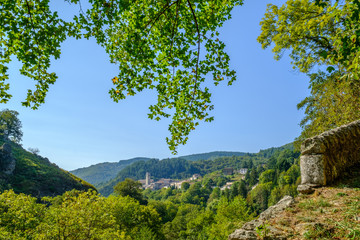Obraz premium France, Ardèche (07), Antraigues-sur-Volane, village de caractère.