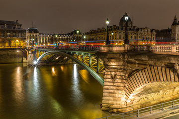 Paris bridge