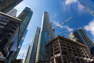 Fototapeta na wymiar modern Toronto city with unfinished building