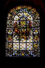 Saumur. Vitrail de l'&eacute;glise Notre-Dame des Ardilliers  Maine et Loire. Pays de Loire