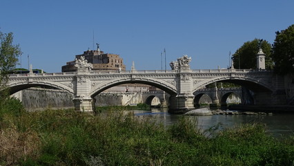 Fototapeta premium old stone bridge