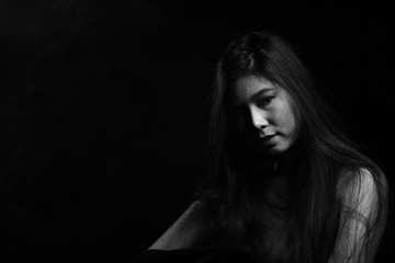 Naklejka premium broken heart lonely lady can cry from falling in love